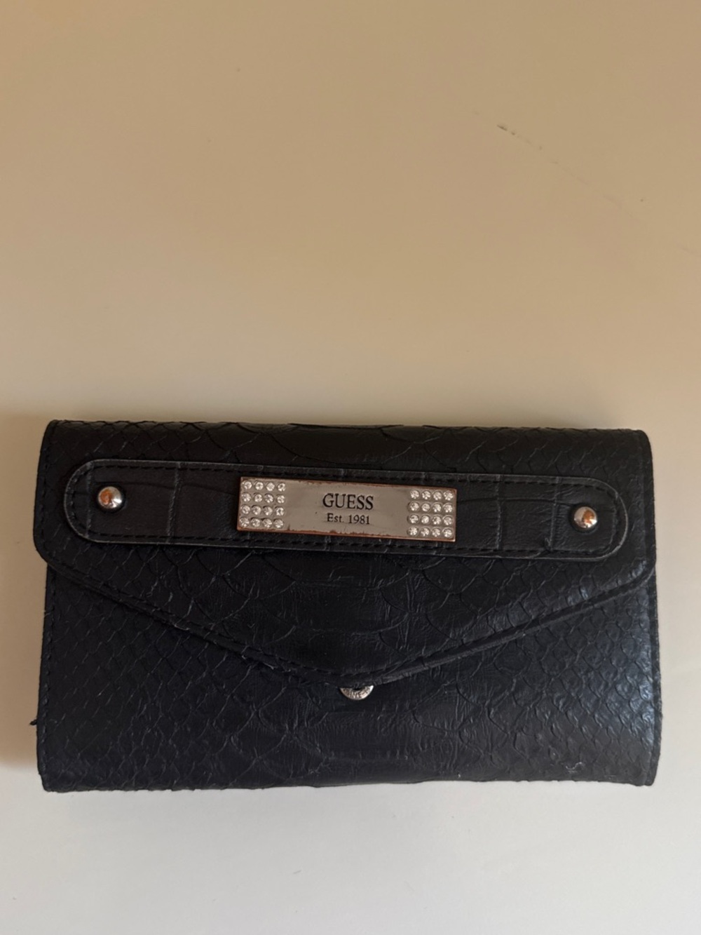 Vintage guess wallet black textured Y2K guess wallet black embossed silver logo